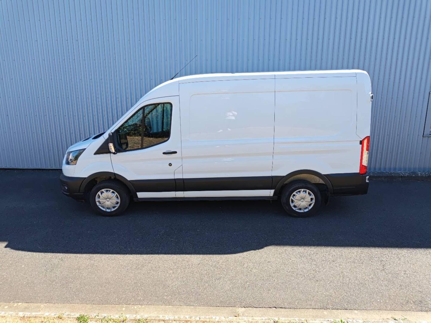 Image FORD Transit 2T Fg T310 L2H2 2.0 EcoBlue 130ch Ambiente