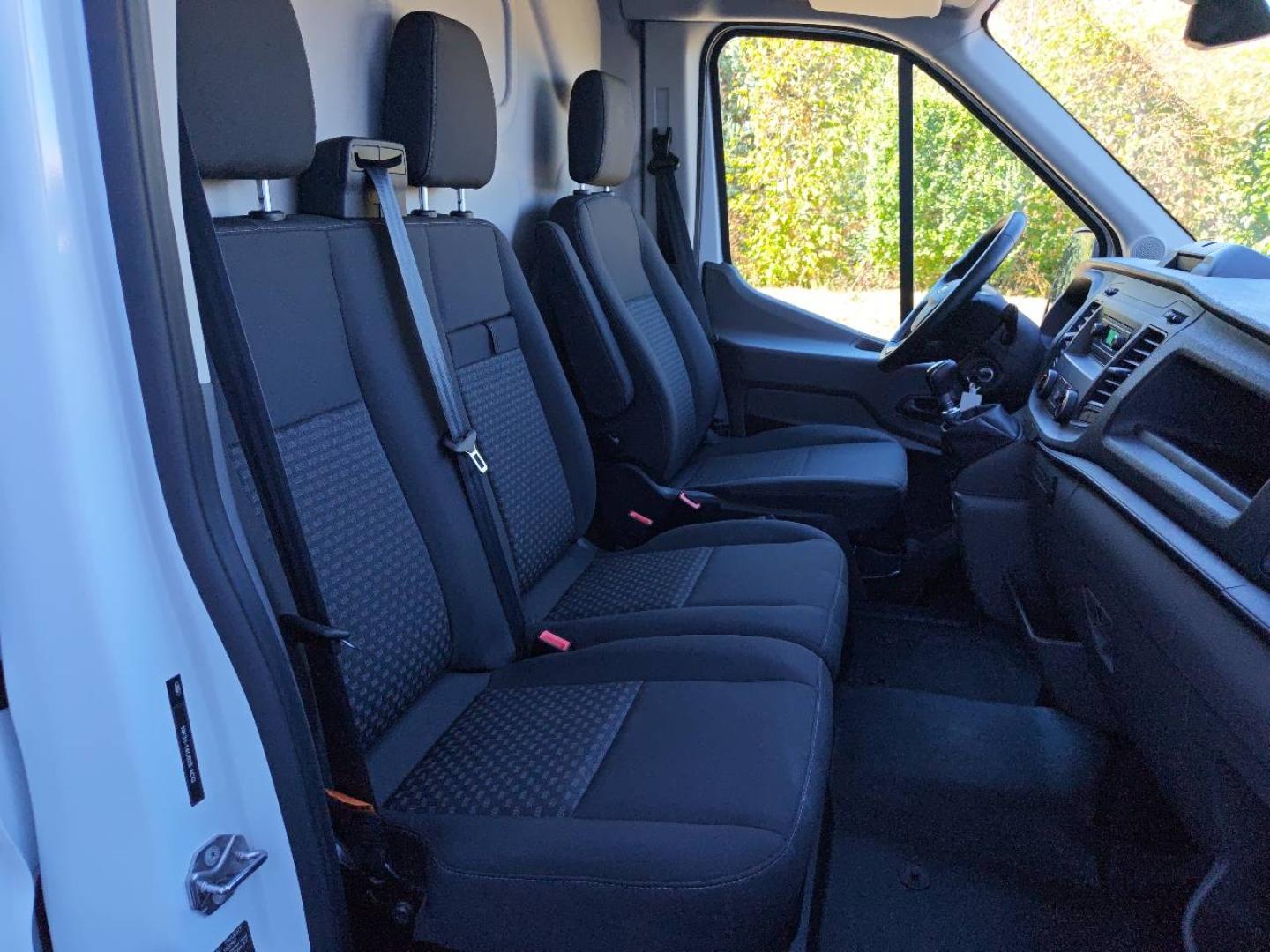 Image FORD Transit 2T Fg T310 L2H2 2.0 EcoBlue 130ch Ambiente