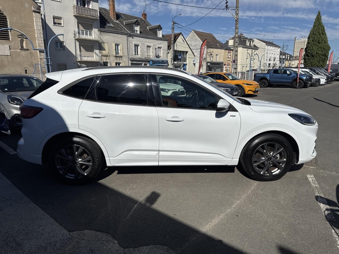 Image FORD Kuga 2.5 Duratec 190ch FHEV E85 ST-Line BVA