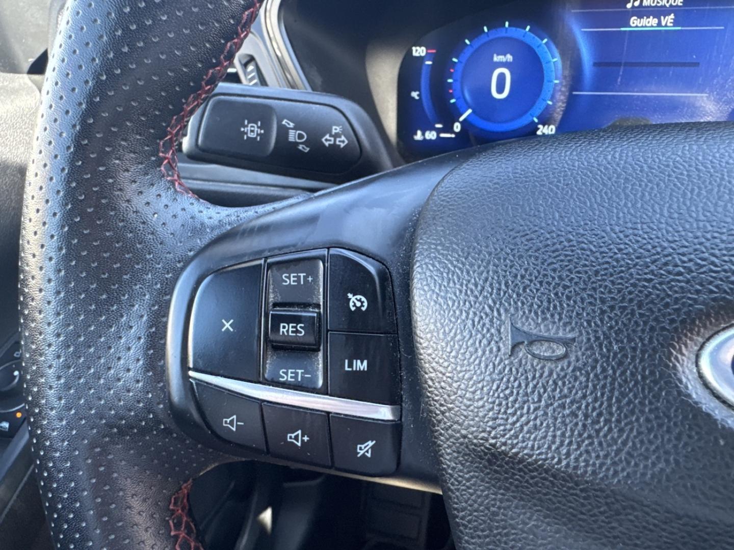 Image FORD Kuga 2.5 Duratec 190ch FHEV E85 ST-Line BVA