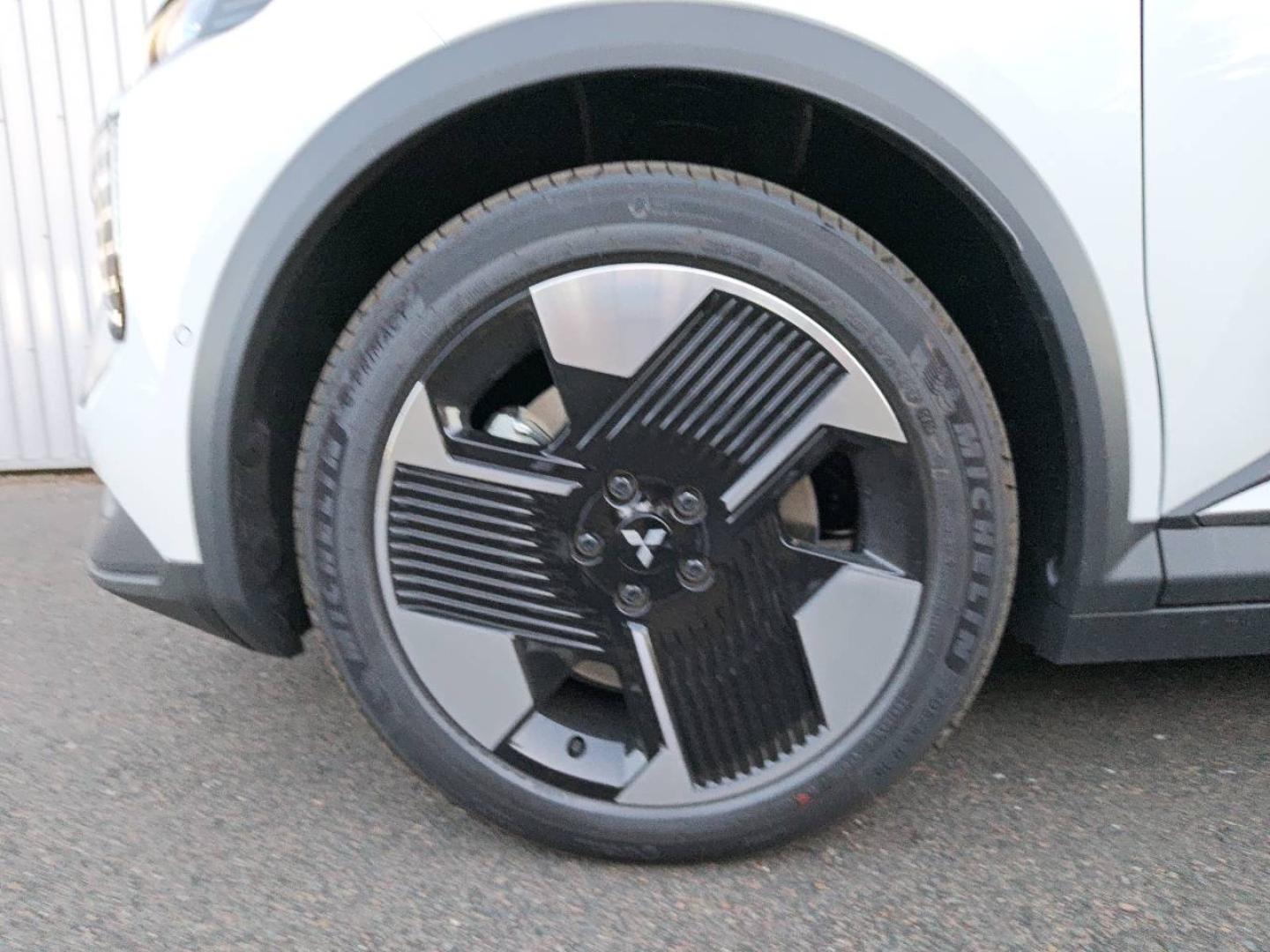 Image MITSUBISHI Eclipse Cross BEV 87kWh 218ch Invite+ 22KW