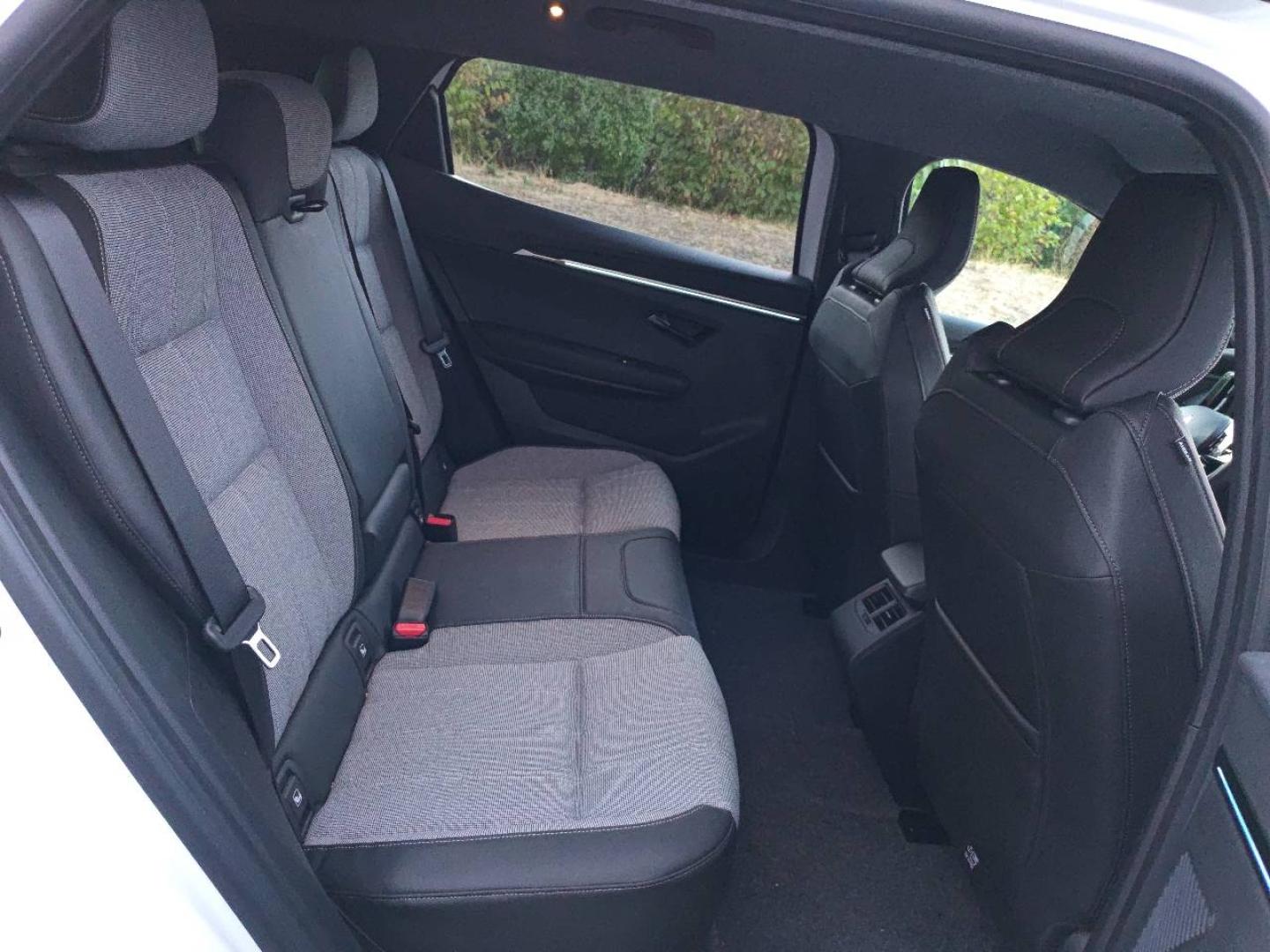 Image MITSUBISHI Eclipse Cross BEV 87kWh 218ch Invite+ 22KW