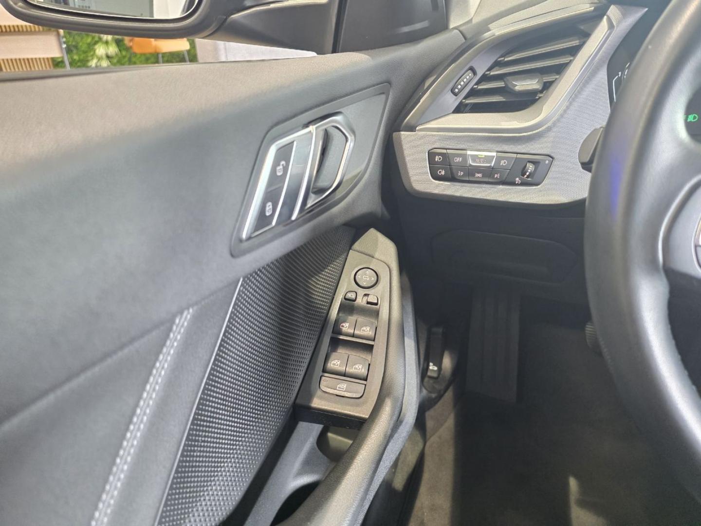 Image BMW Série 2 Gran Coupé 218iA 136ch Business Design DKG7