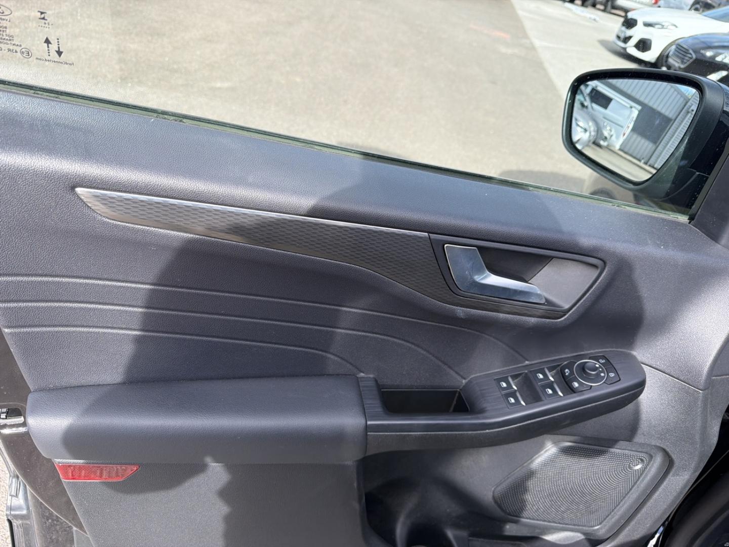 Image FORD Kuga 2.5 Duratec 180ch Hybrid FlexiFuel Titanium Powershift