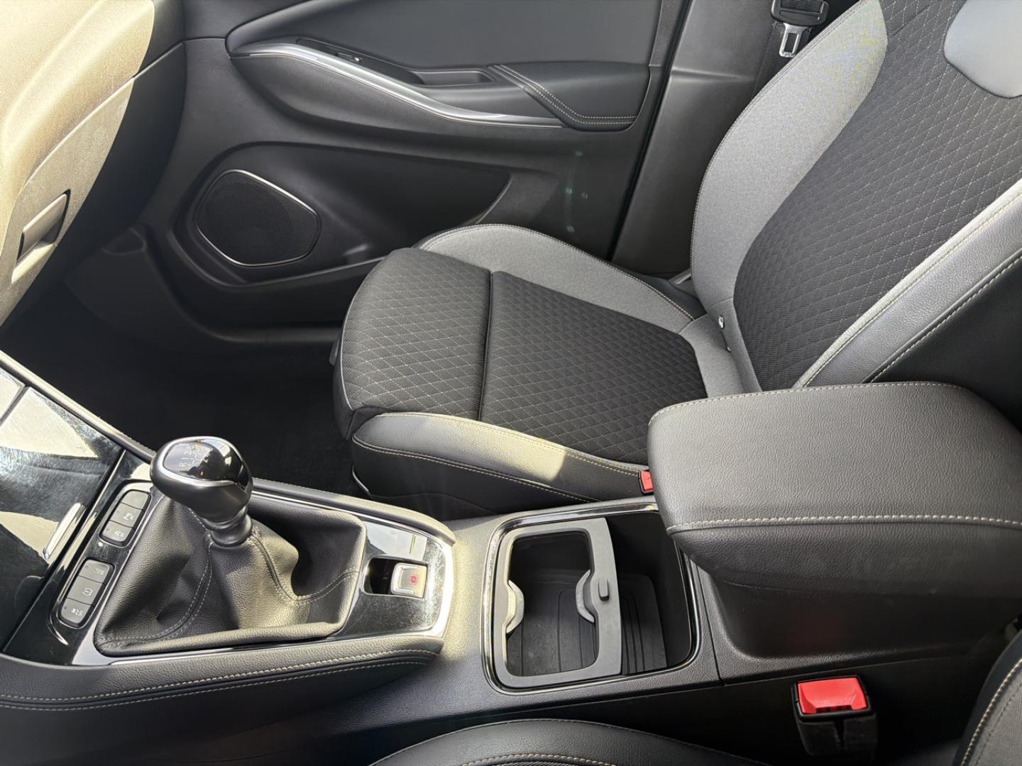 Image OPEL Grandland X 1.2 Turbo 130ch Design Line