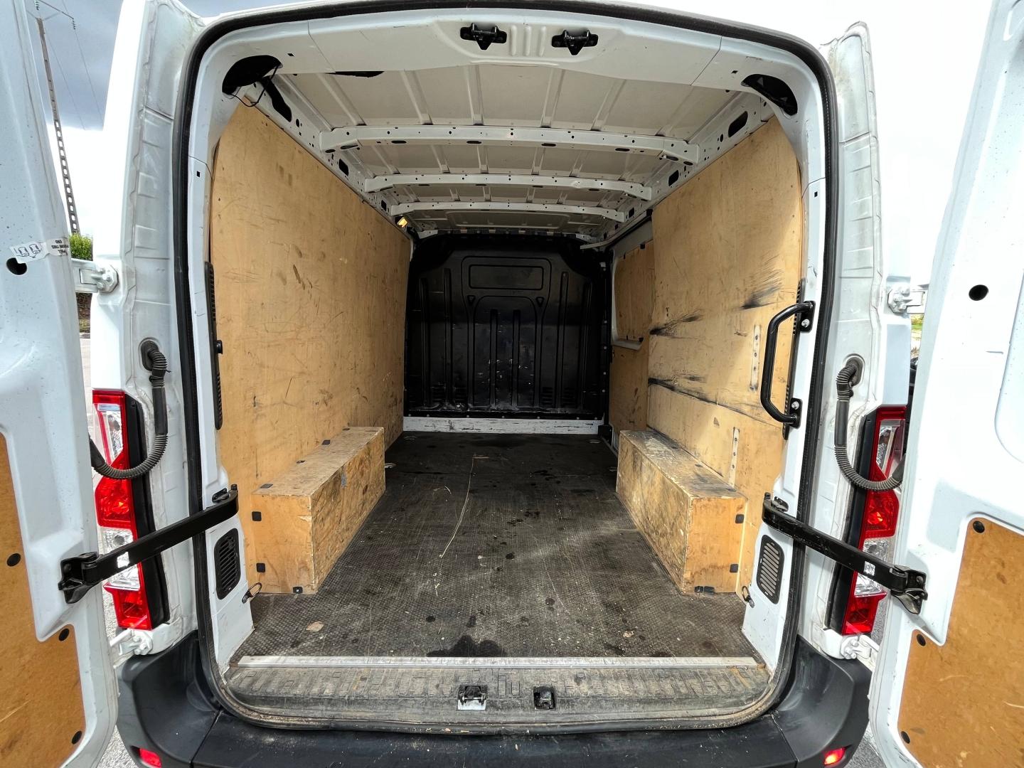 Image RENAULT Master Fg F2800 L1H1 2.3 Blue dCi 150ch Grand Confort Euro6
