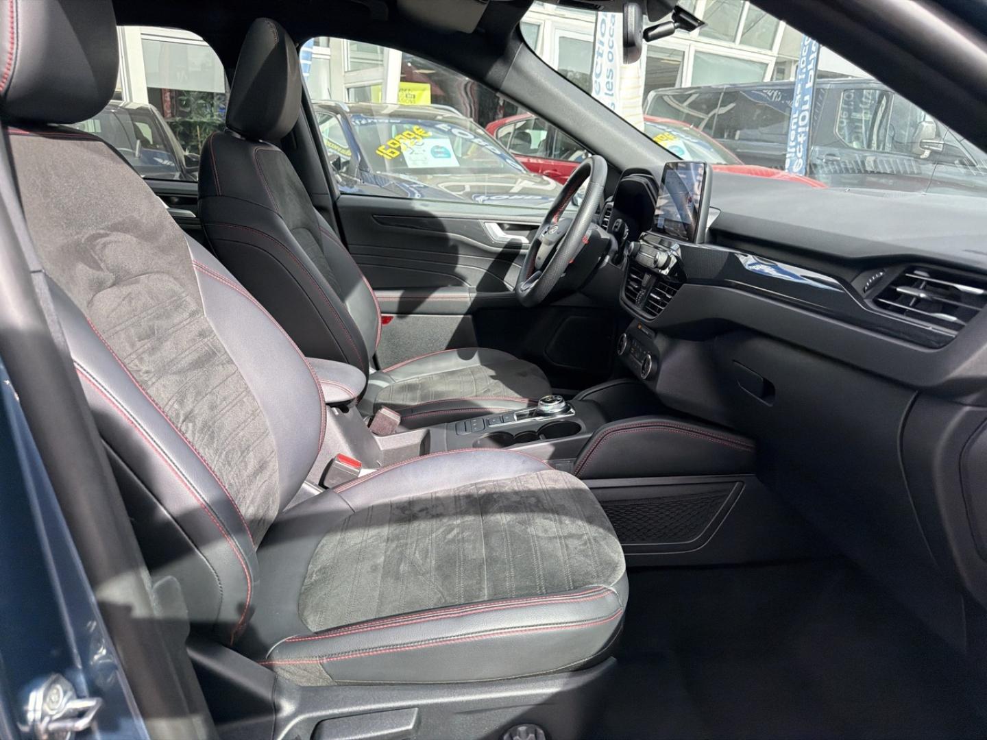 Image FORD Kuga 2.5 Duratec 190ch FHEV E85 ST-Line X BVA