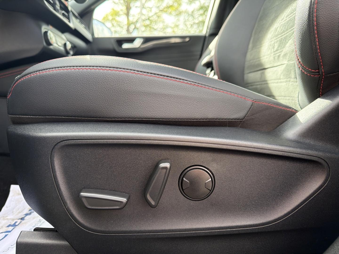 Image FORD Kuga 2.5 Duratec 190ch FHEV E85 ST-Line X BVA