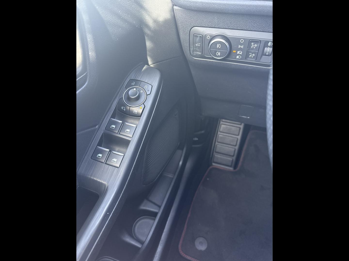 Image FORD Kuga 2.5 Duratec 190ch FHEV E85 ST-Line Business BVA