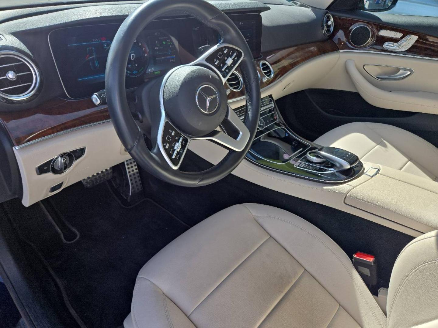 Image MERCEDES-BENZ Classe E 200 197ch EQ Boost Avantgarde Line 4Matic 9G-Tronic Euro6d-T-EVAP-ISC