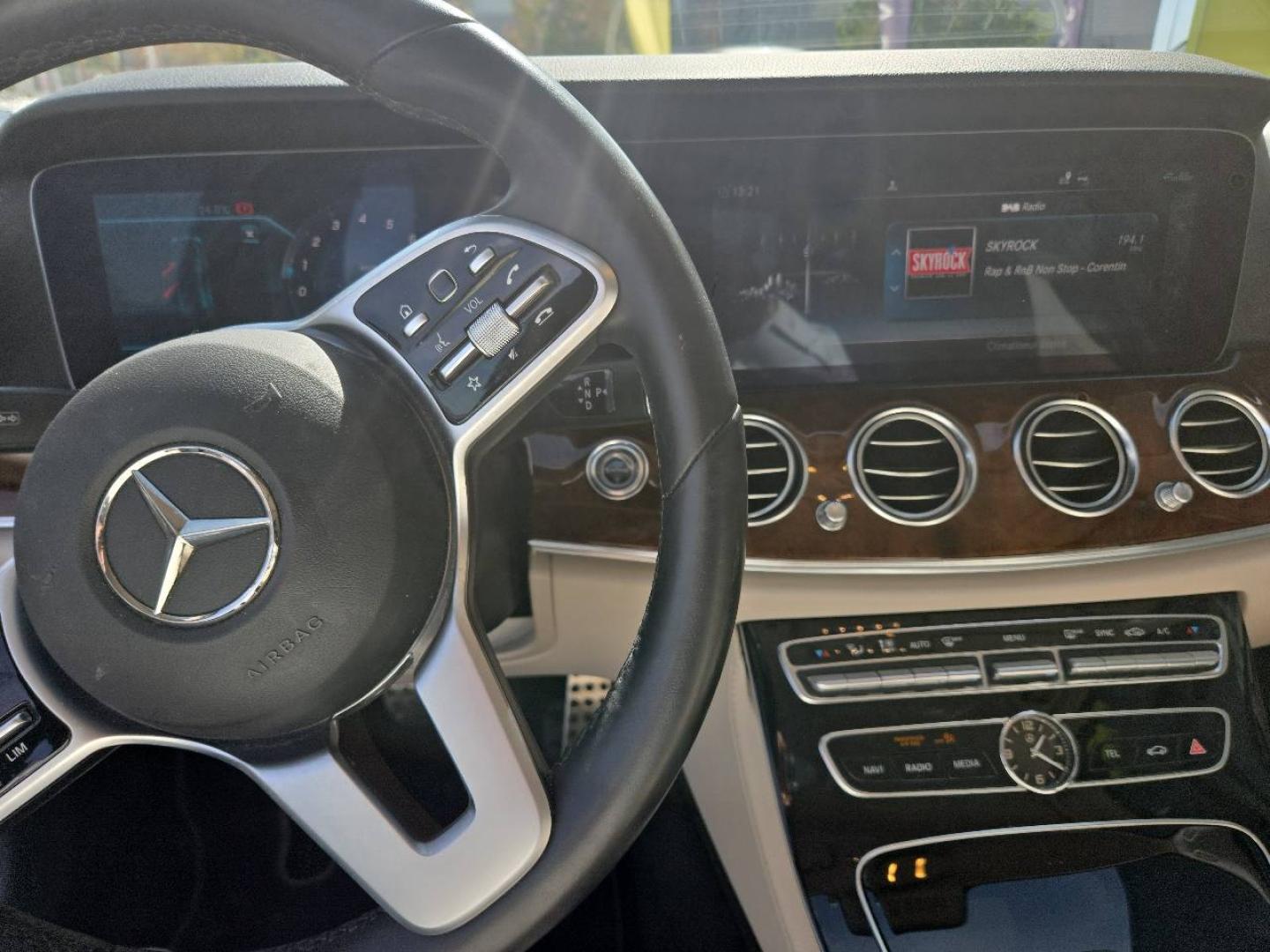 Image MERCEDES-BENZ Classe E 200 197ch EQ Boost Avantgarde Line 4Matic 9G-Tronic Euro6d-T-EVAP-ISC
