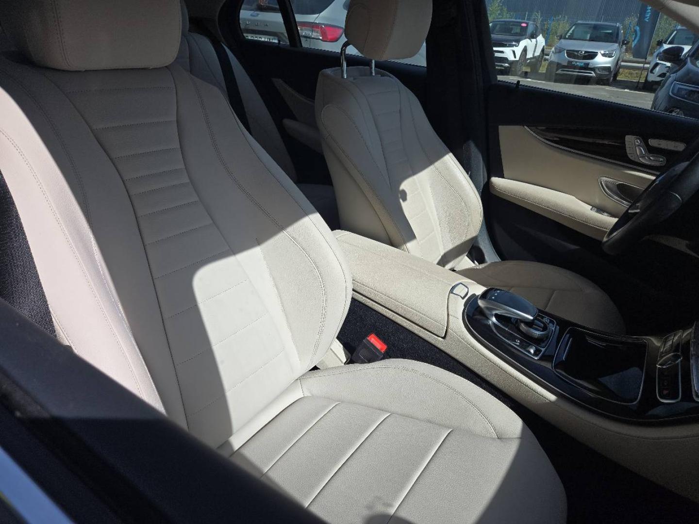 Image MERCEDES-BENZ Classe E 200 197ch EQ Boost Avantgarde Line 4Matic 9G-Tronic Euro6d-T-EVAP-ISC