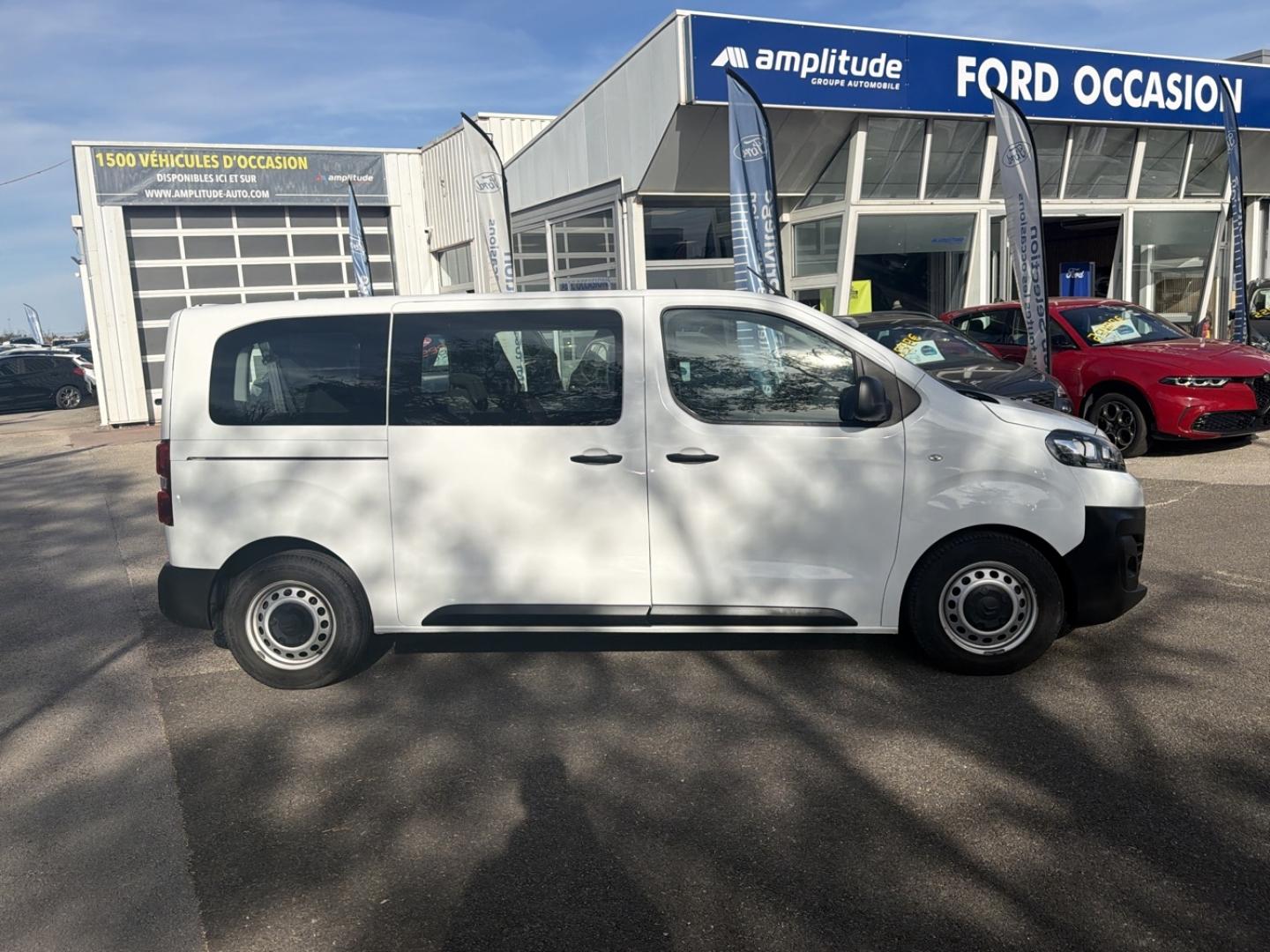 Image CITROEN Jumpy M BlueHDi 120 Confort S&S E6.d 9 Places