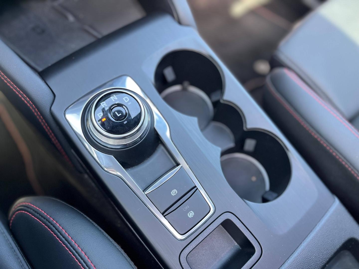 Image FORD Kuga 2.5 Duratec 243ch Hybride Rechargeable ST-Line X Powershift