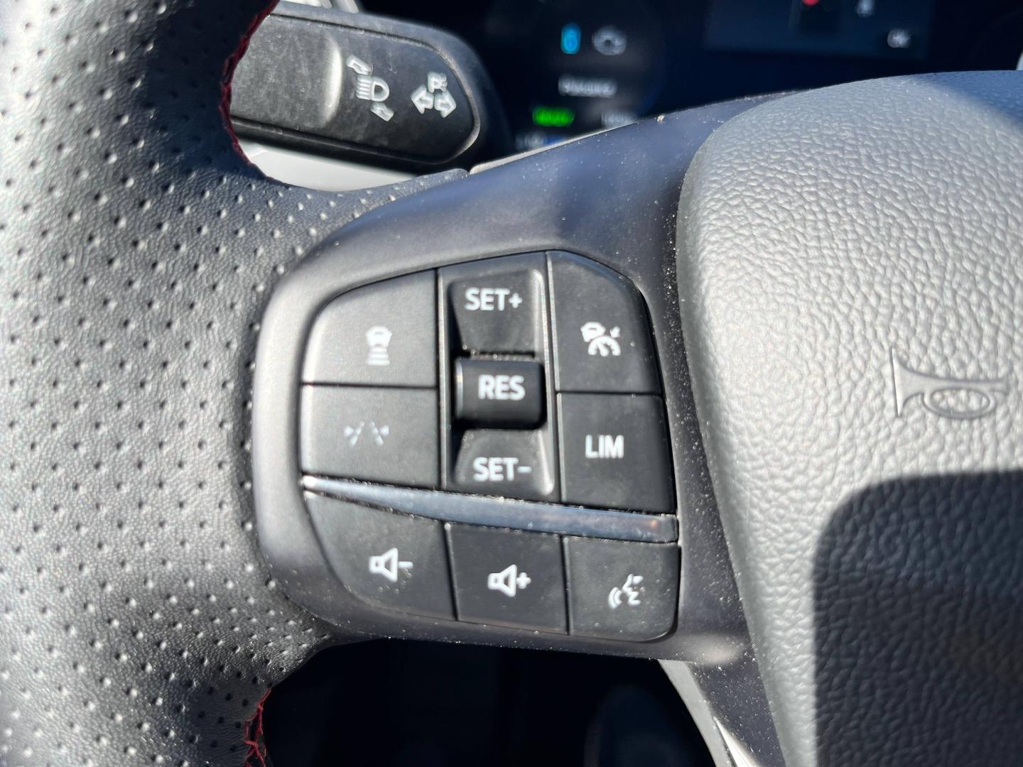 Image FORD Kuga 2.5 Duratec 243ch Hybride Rechargeable ST-Line X Powershift