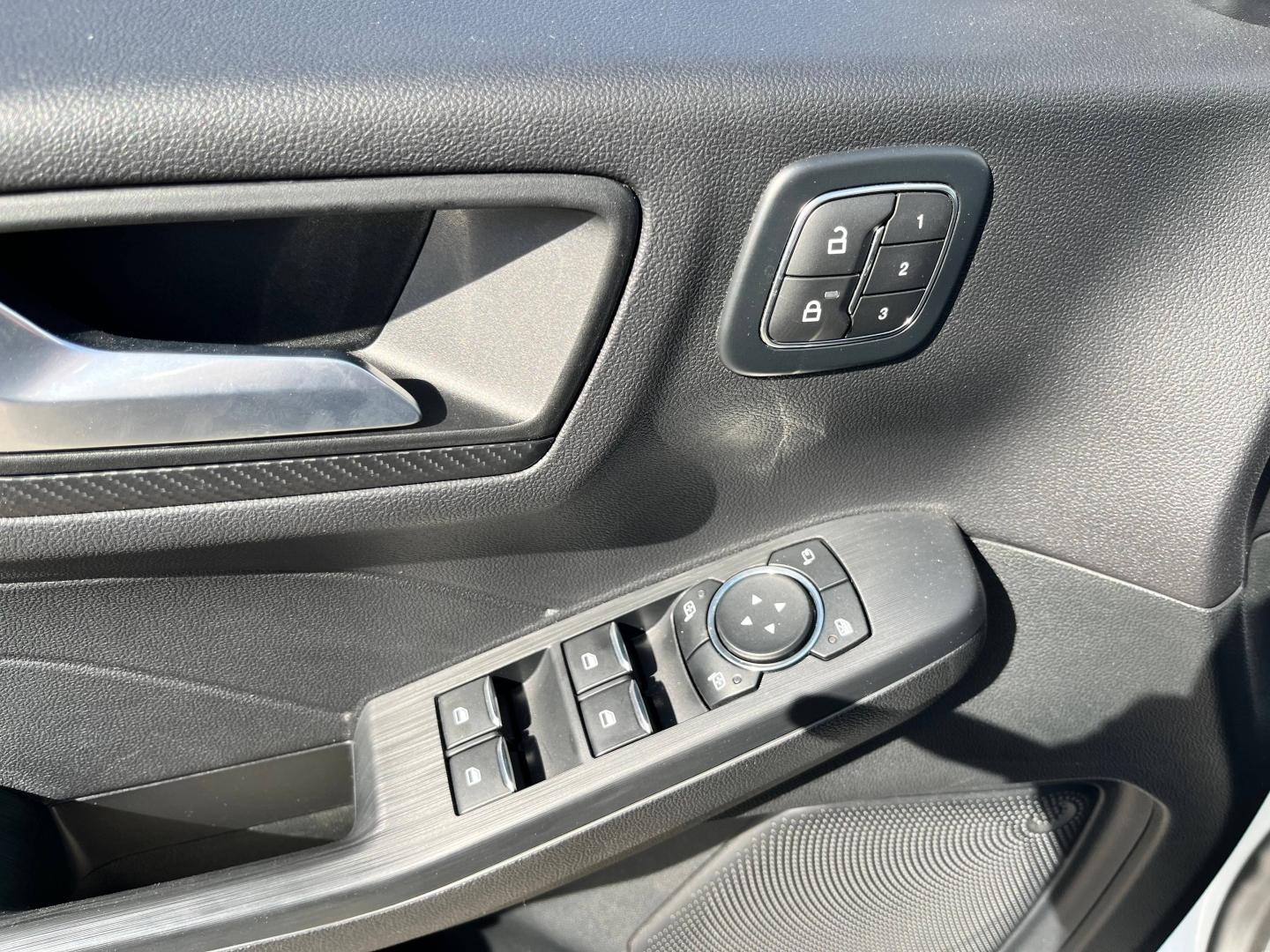 Image FORD Kuga 2.5 Duratec 243ch Hybride Rechargeable ST-Line X Powershift