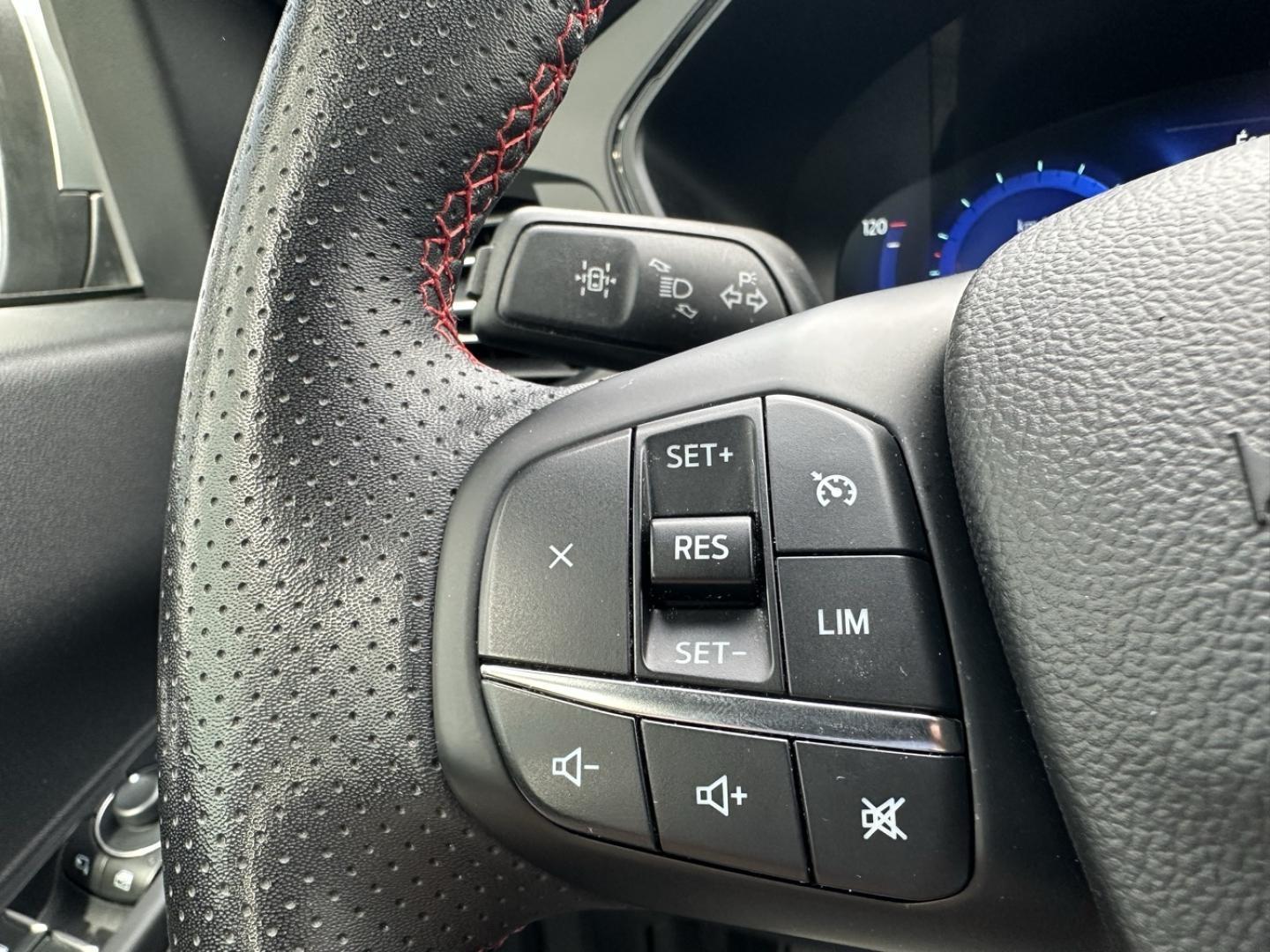 Image FORD Kuga 2.5 Duratec 190ch FHEV E85 ST-Line BVA