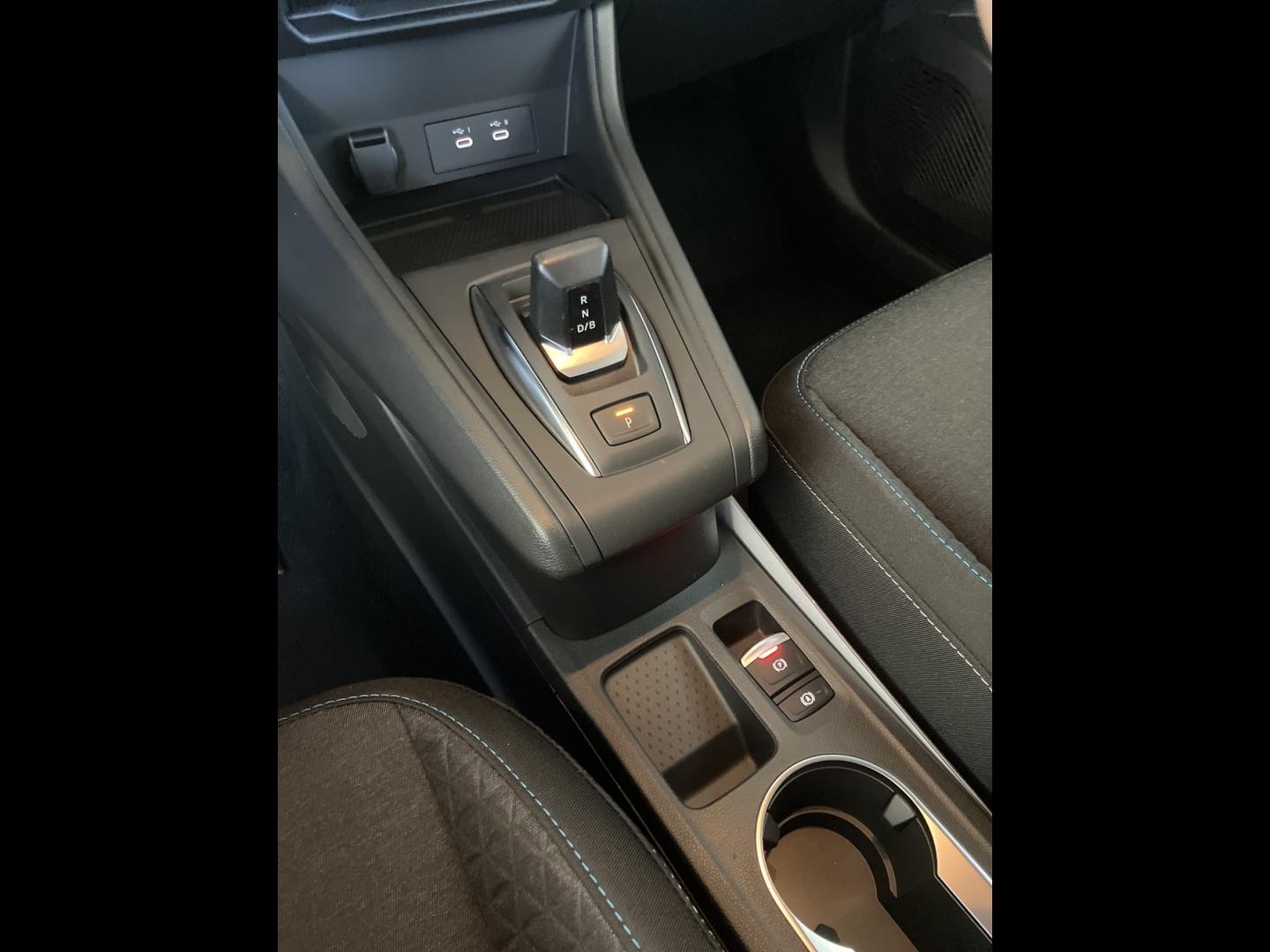 Image MITSUBISHI Grandis 1.8 MPI HEV 158ch Invite+