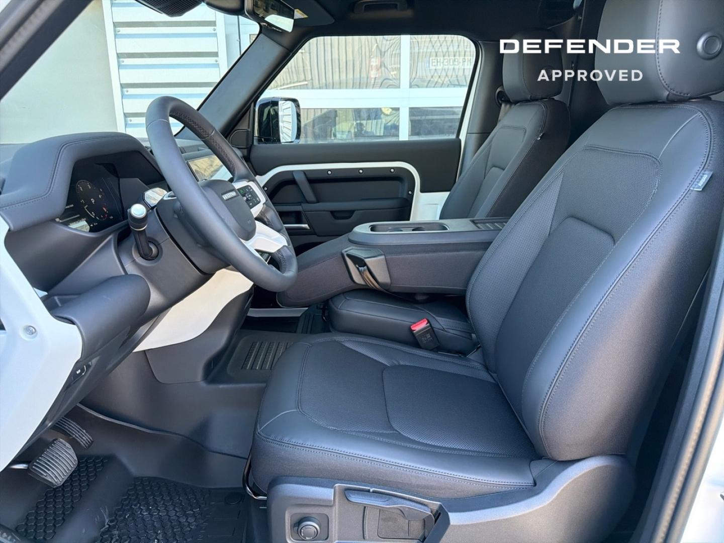 Image LAND-ROVER Defender 90 3.0 D200 Hard Top S