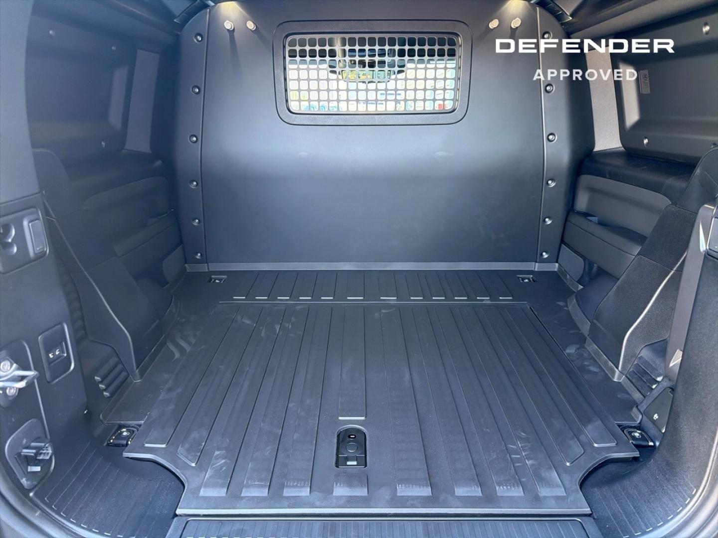Image LAND-ROVER Defender 90 3.0 D200 Hard Top S