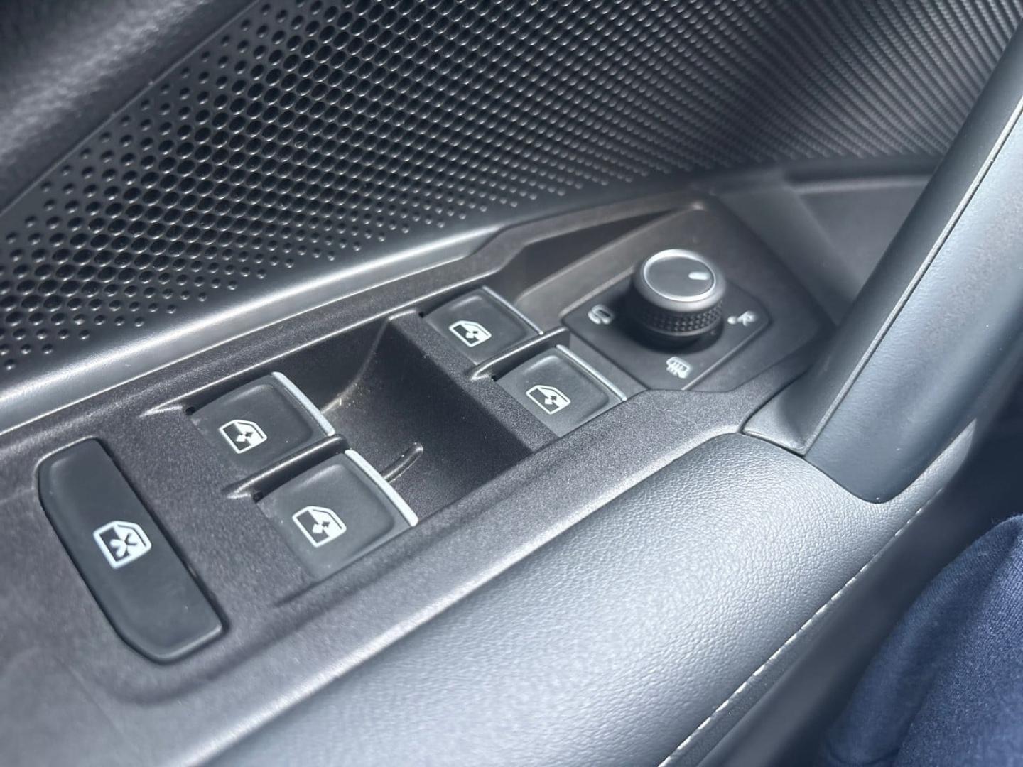Image VOLKSWAGEN Tiguan 2.0 TDI 150ch Elegance DSG7