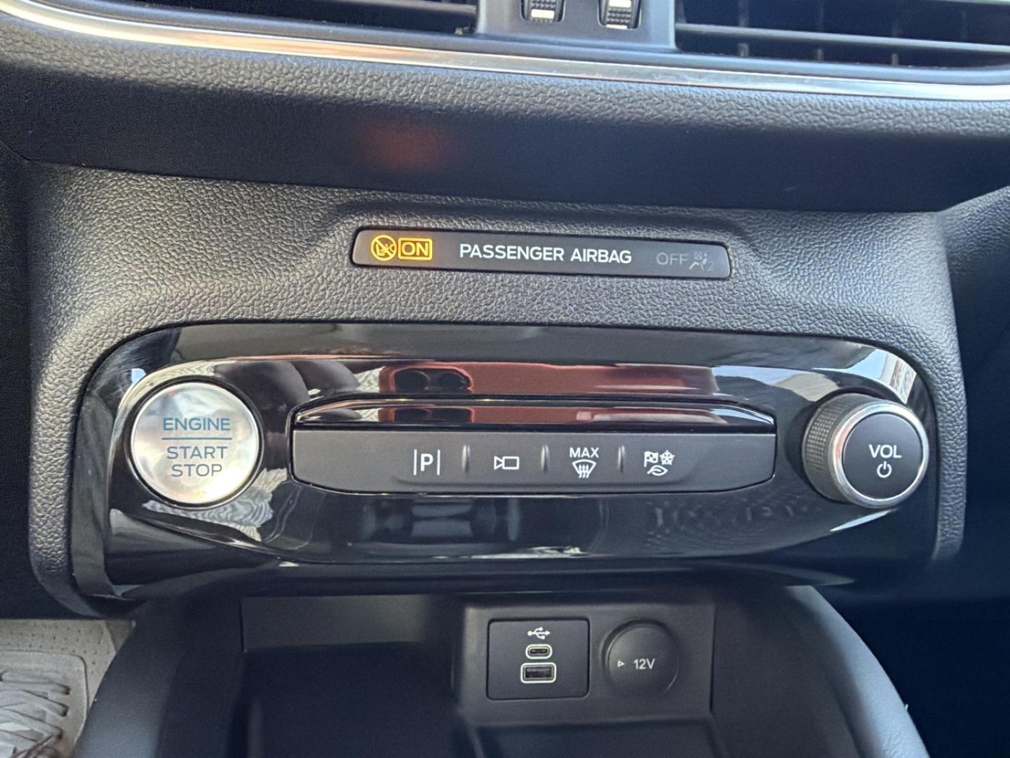 Image FORD Kuga 2.5 Duratec 180ch Hybrid FlexiFuel Titanium Business Powershift