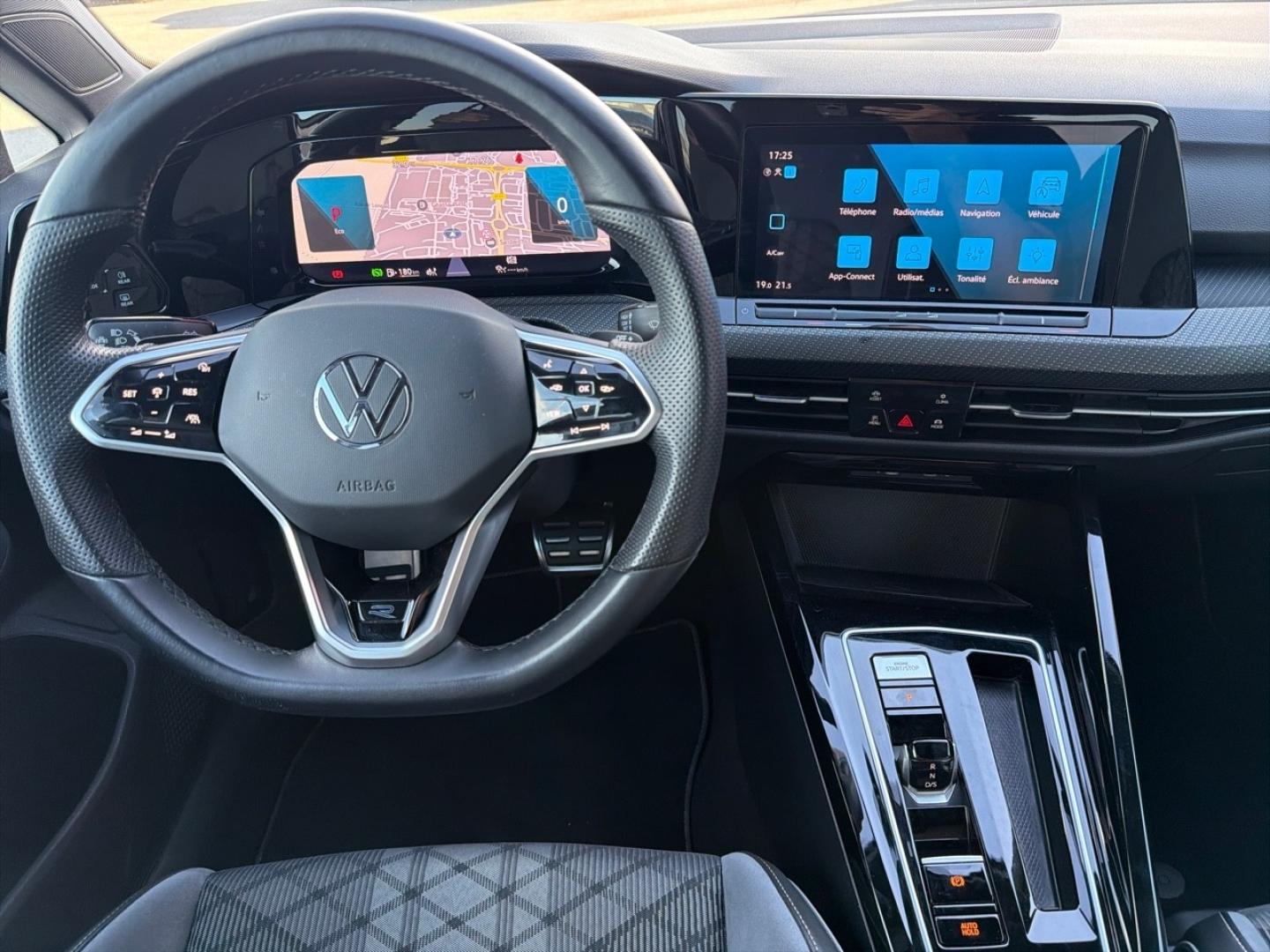 Image VOLKSWAGEN Golf 1.5 eTSI OPF 150ch R-Line DSG7