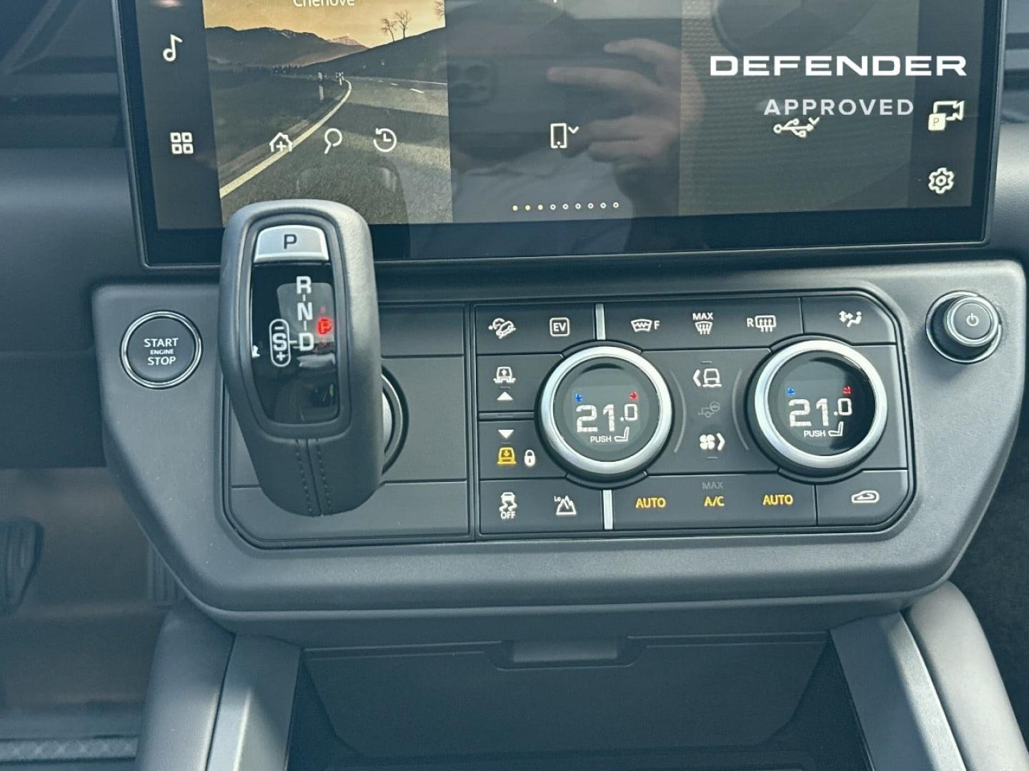 Image LAND-ROVER Defender 110 2.0 P300e PHEV X-Dynamic HSE