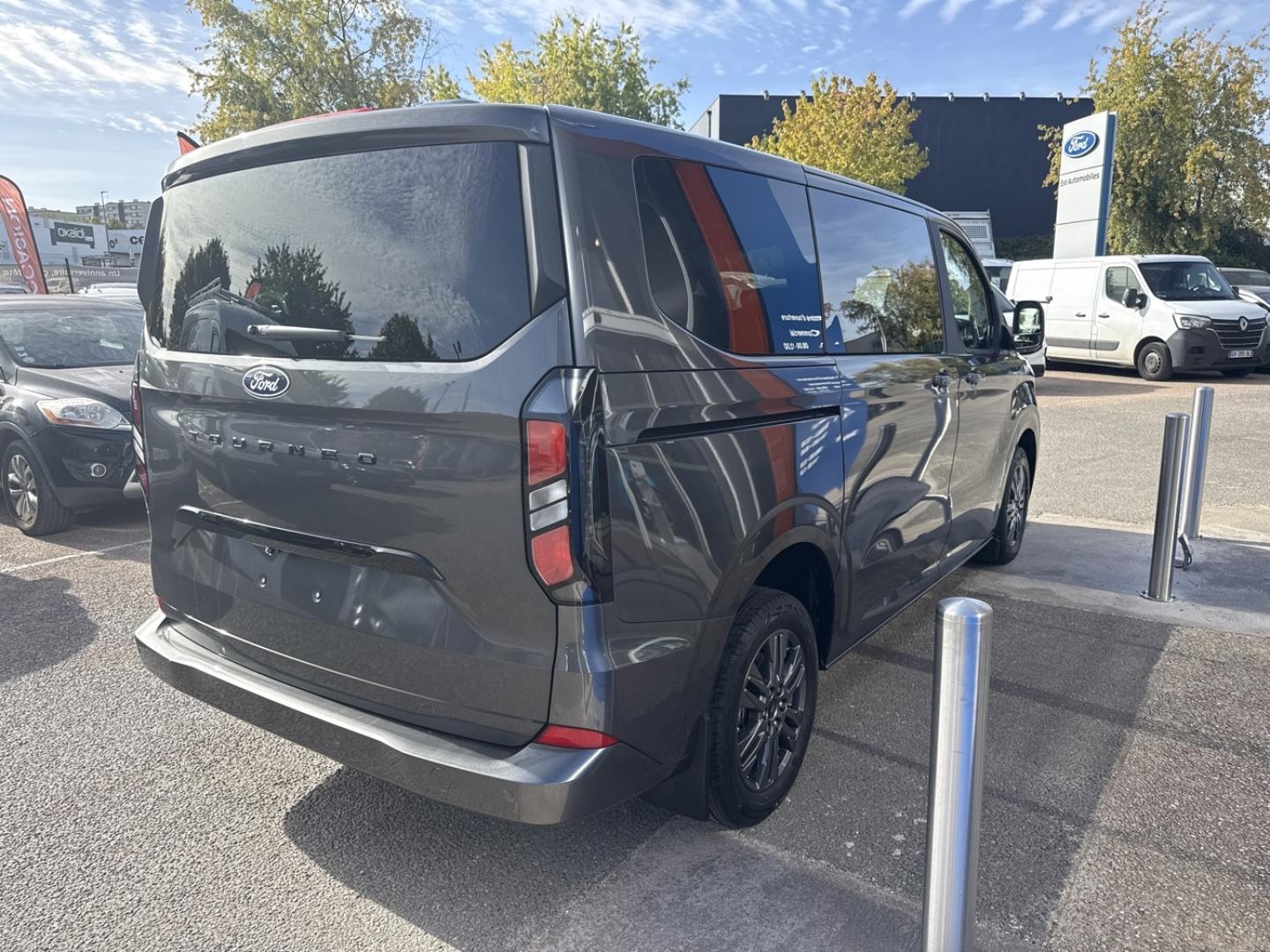Image FORD Tourneo Custom 320 L1H1 2.0 EcoBlue 170ch Titanium BVA8