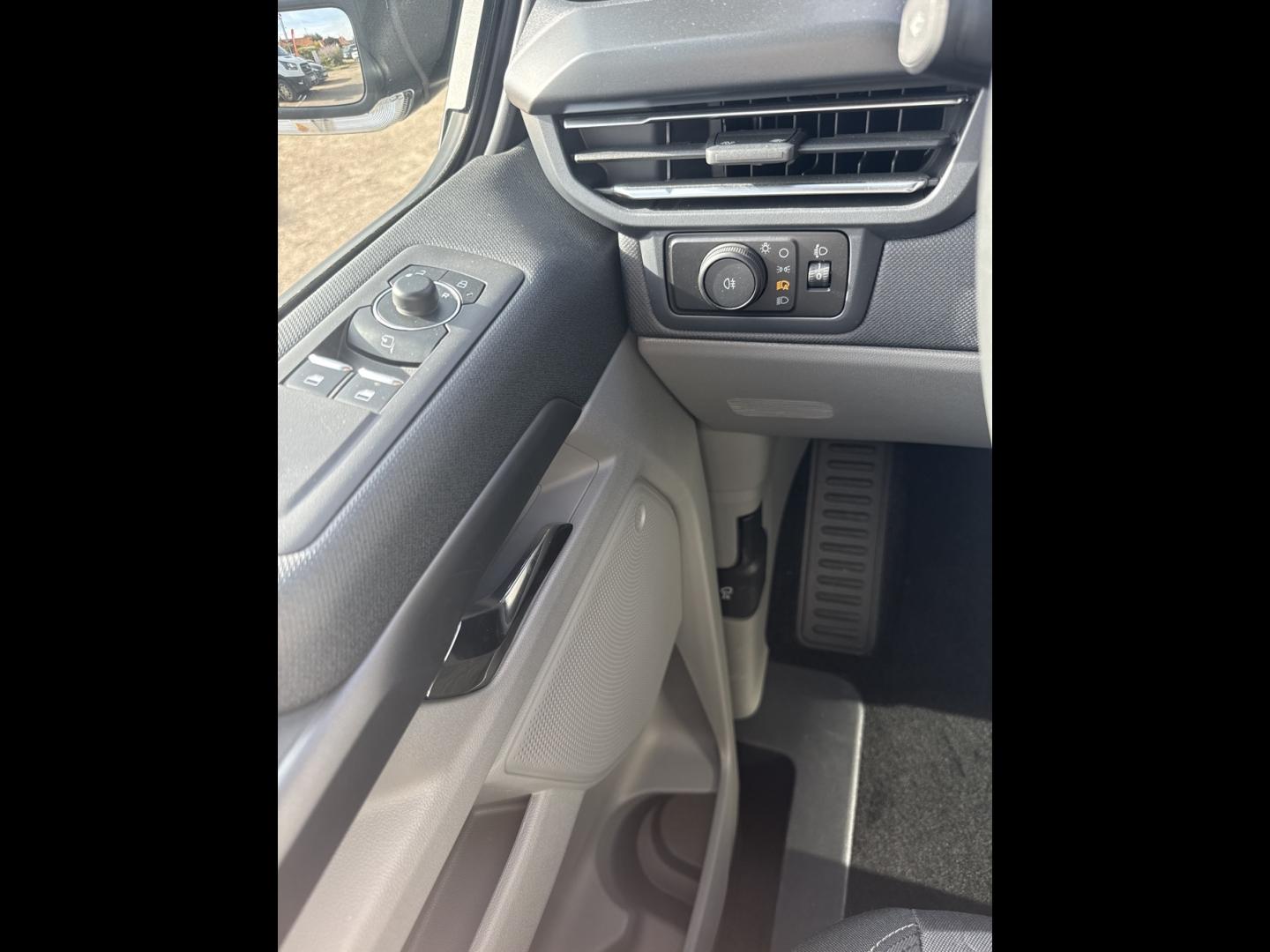 Image FORD Tourneo Custom 320 L1H1 2.0 EcoBlue 170ch Titanium BVA8