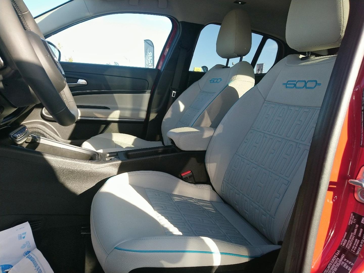 Image FIAT 600 1.2 Hybrid Turbo 110ch La Prima eDCT6