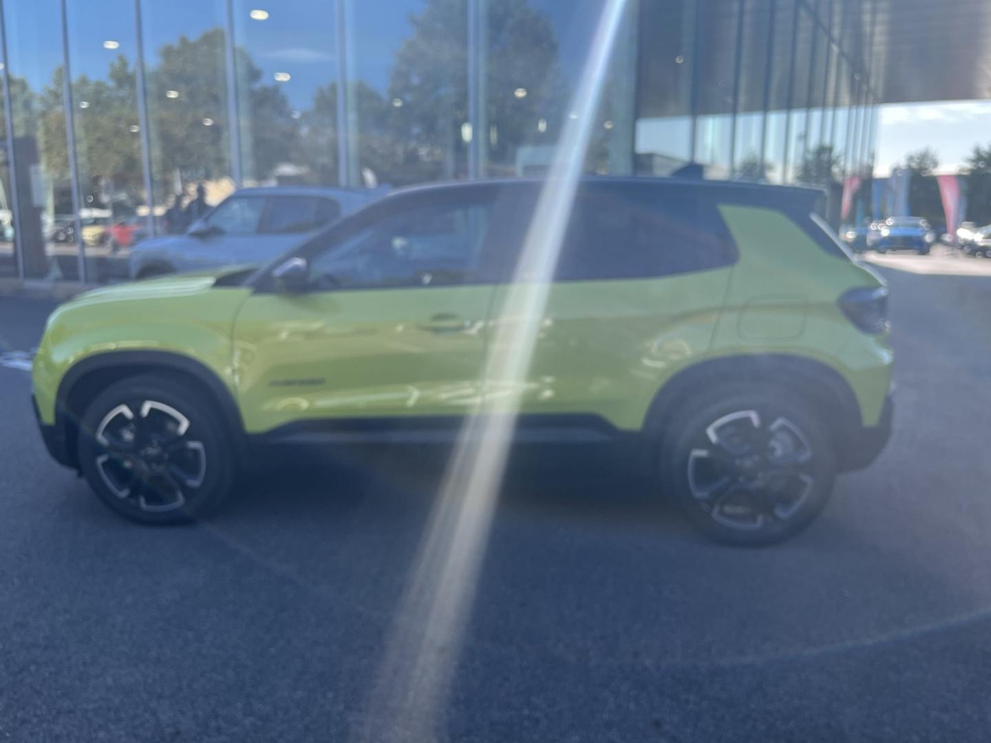 Image JEEP Avenger 1.2 Turbo T3 110ch e-Hybrid Summit BVR6