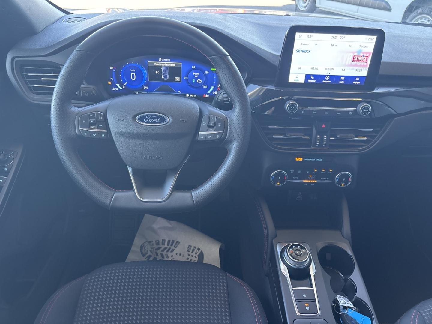 Image FORD Kuga 2.5 Duratec 190ch FHEV E85 ST-Line BVA