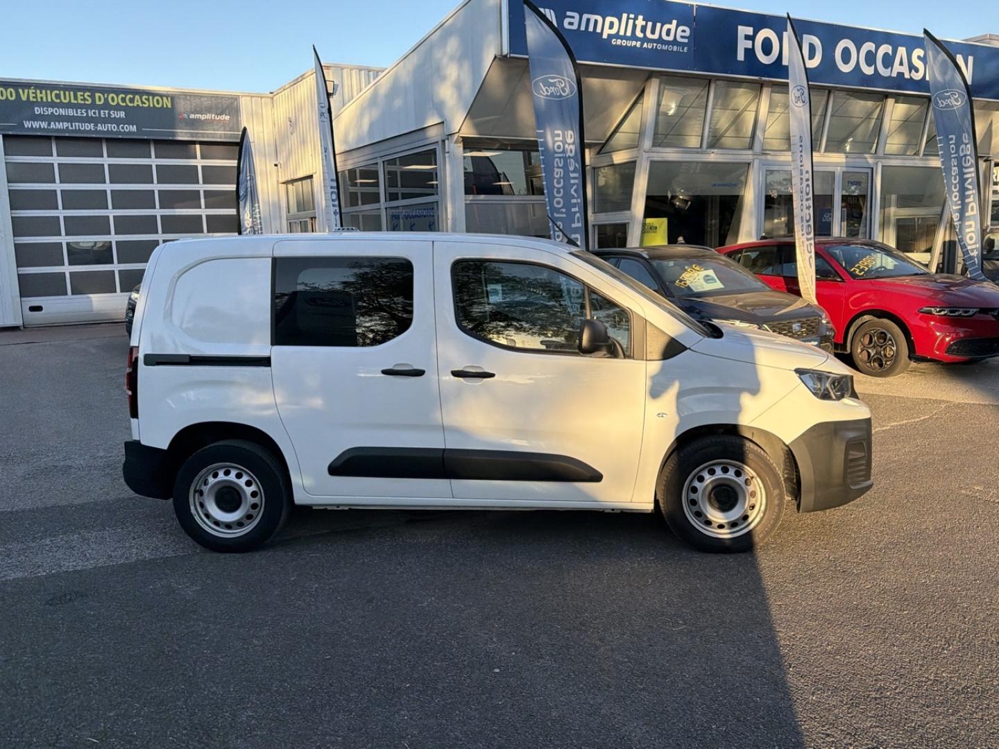 Image PEUGEOT Partner Standard 1000kg BlueHDi 100ch S&S Premium