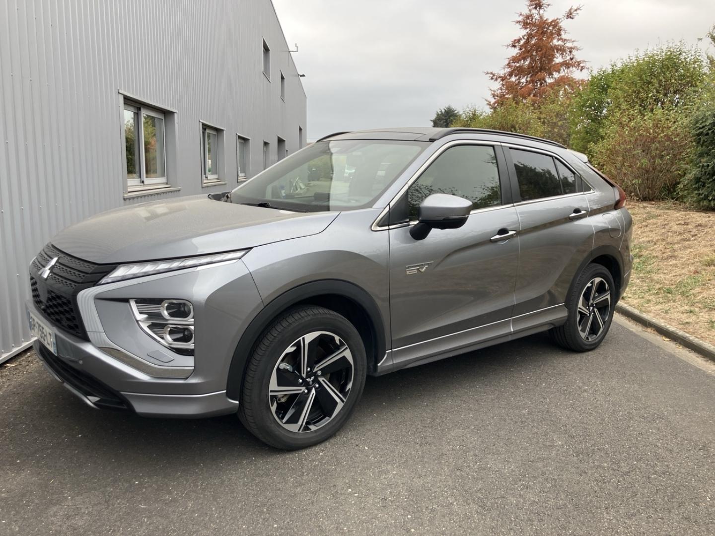 Photo MITSUBISHI Eclipse Cross 2.4 MIVEC PHEV 188ch Instyle 4WD