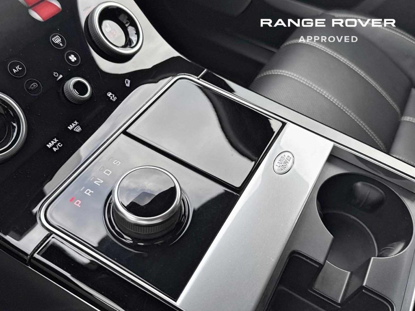 Image LAND-ROVER Range Rover Velar 2.0D 240ch R-Dynamic SE AWD BVA