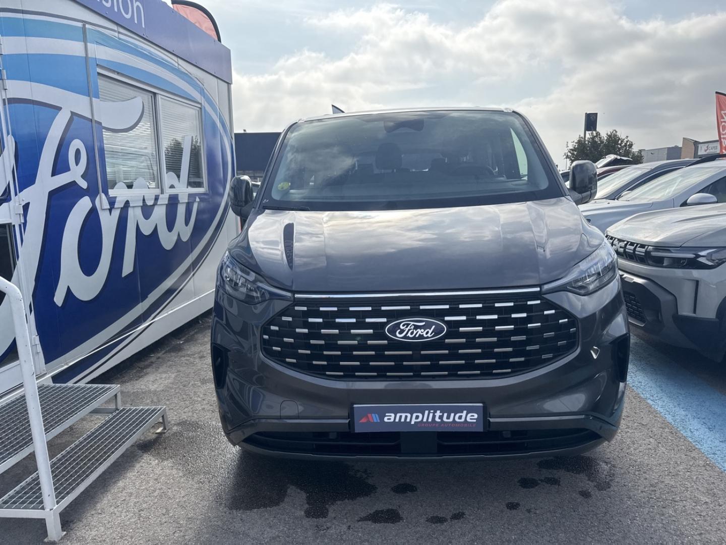 Image FORD Tourneo Custom 320 L2H1 2.0 EcoBlue 150 ch Titanium