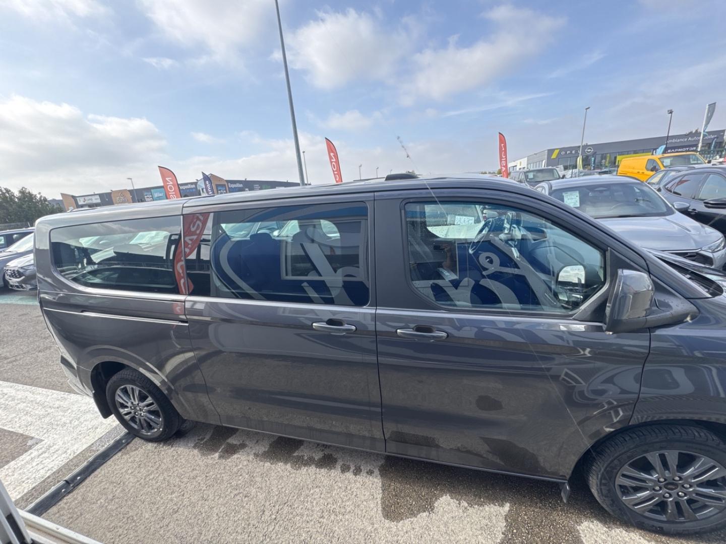 Image FORD Tourneo Custom 320 L2H1 2.0 EcoBlue 150 ch Titanium
