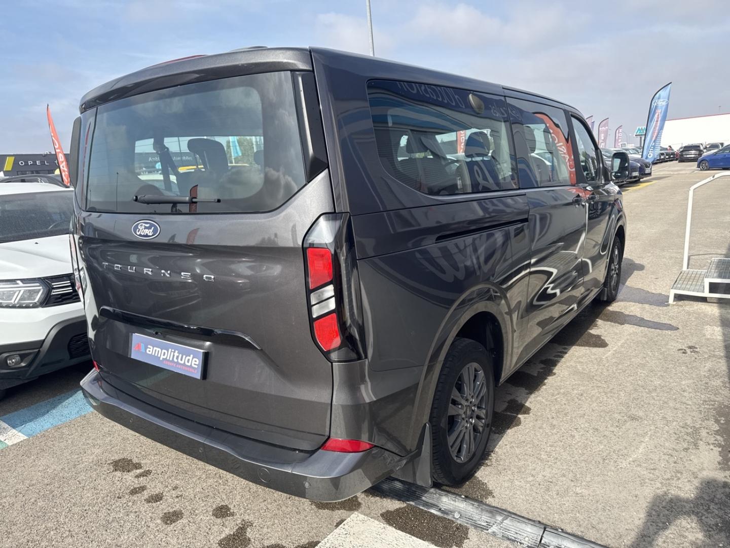 Image FORD Tourneo Custom 320 L2H1 2.0 EcoBlue 150 ch Titanium