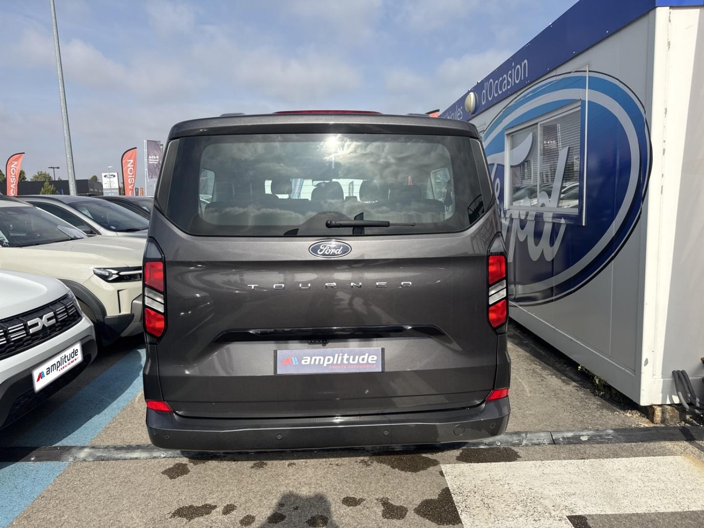 Image FORD Tourneo Custom 320 L2H1 2.0 EcoBlue 150 ch Titanium