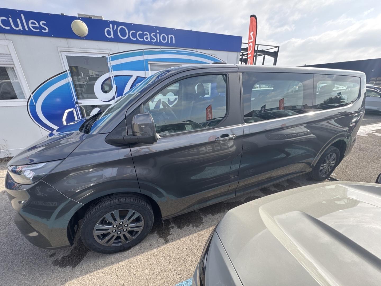 Image FORD Tourneo Custom 320 L2H1 2.0 EcoBlue 150 ch Titanium