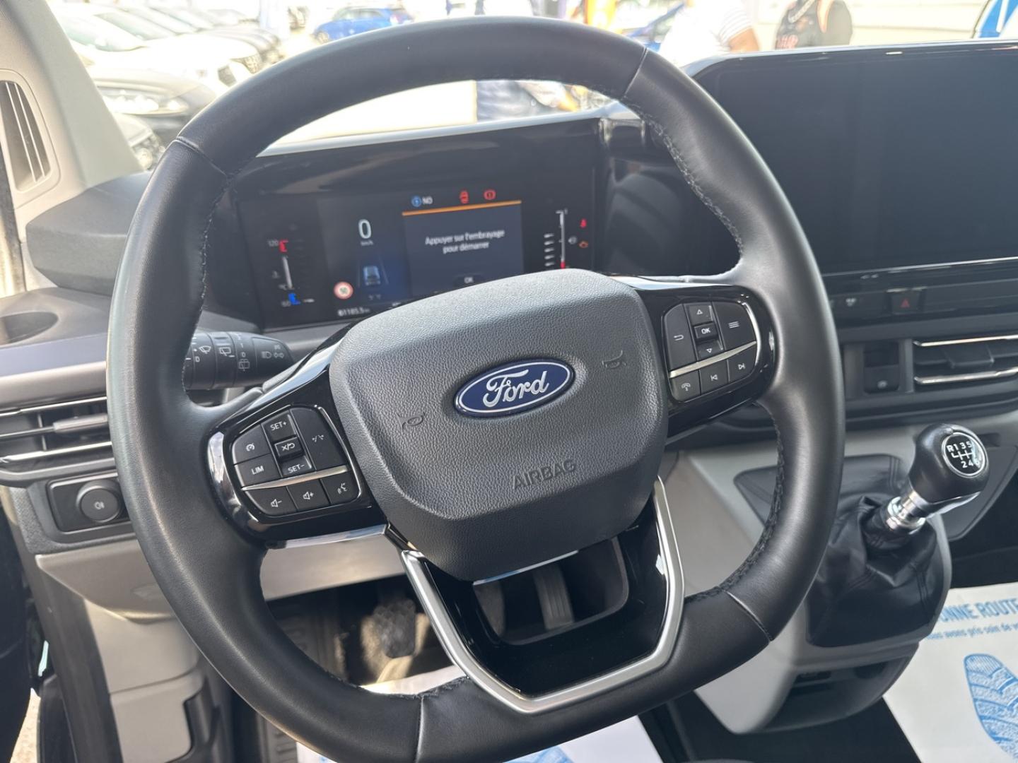 Image FORD Tourneo Custom 320 L2H1 2.0 EcoBlue 150 ch Titanium