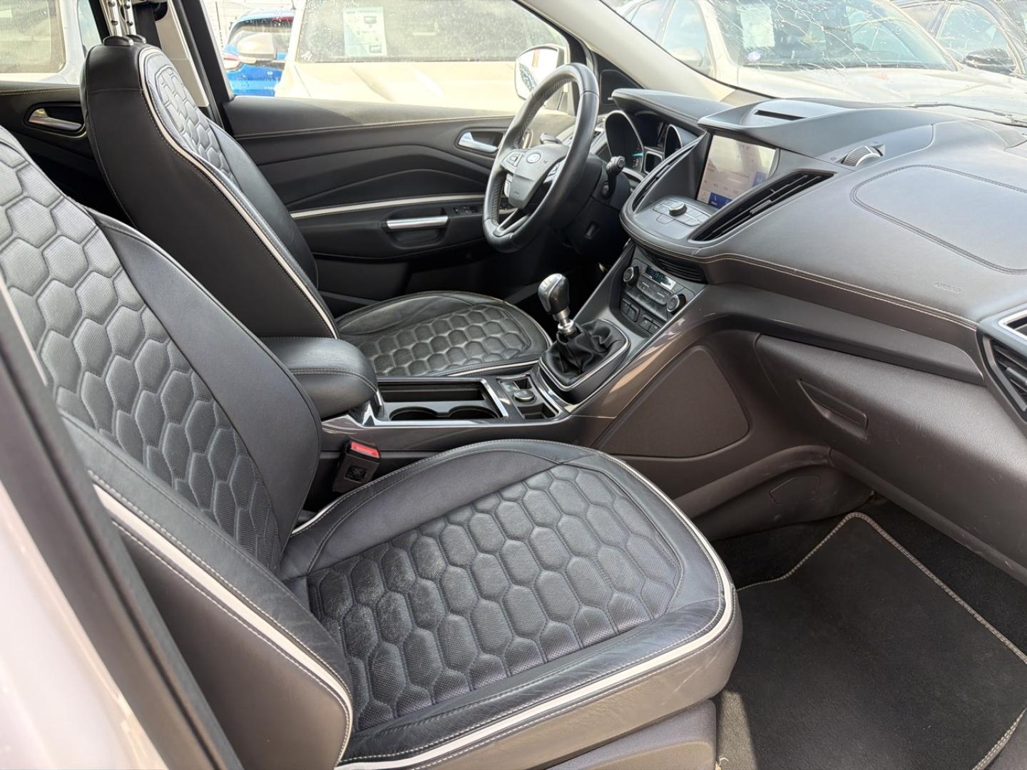 Image FORD Kuga 1.5 Flexifuel-E85 150 ch Stop&Start Vignale 4x2 Euro6.2