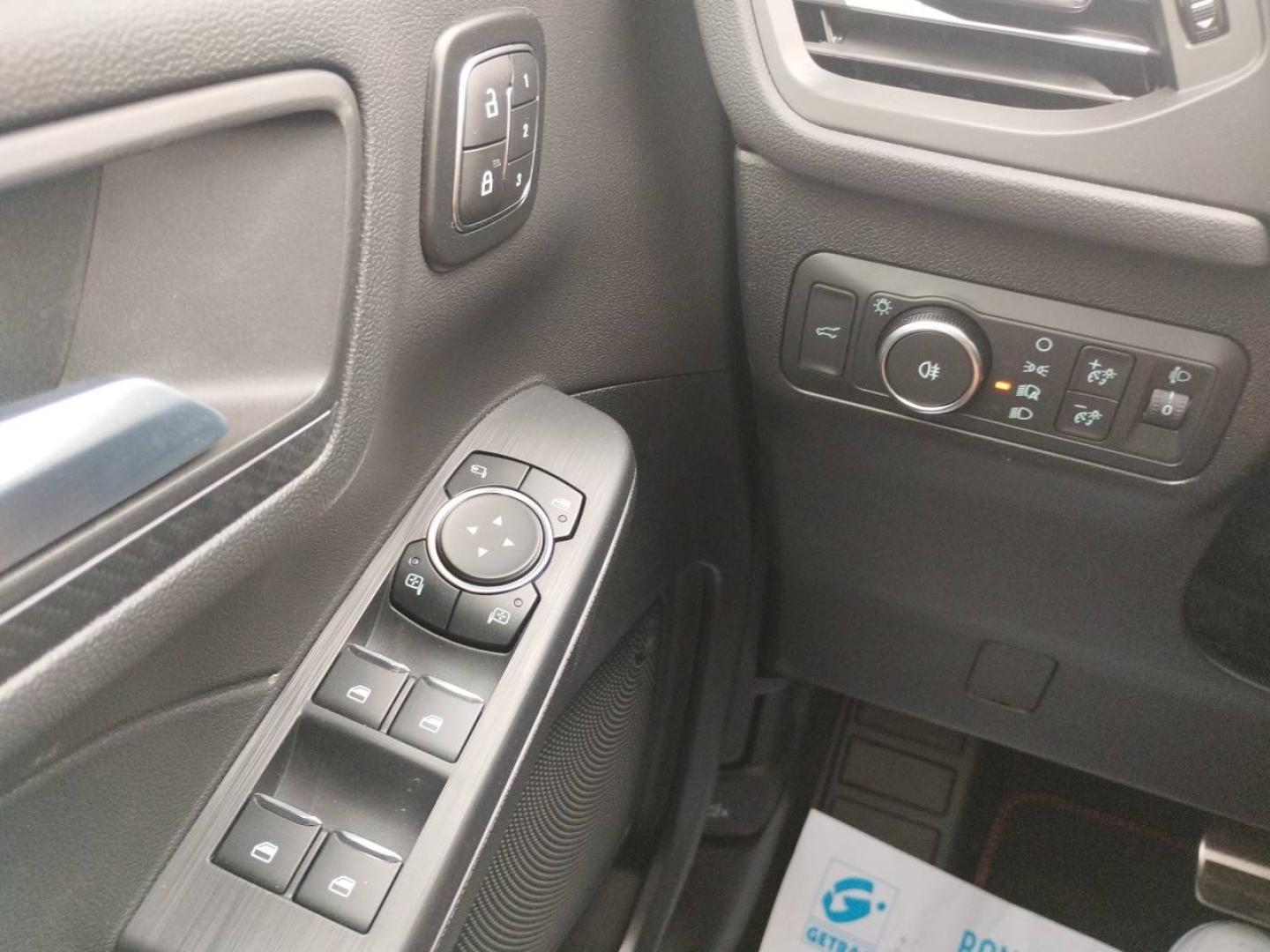 Image FORD Kuga 2.5 Duratec 180ch Hybrid FlexiFuel ST-Line X Powershift