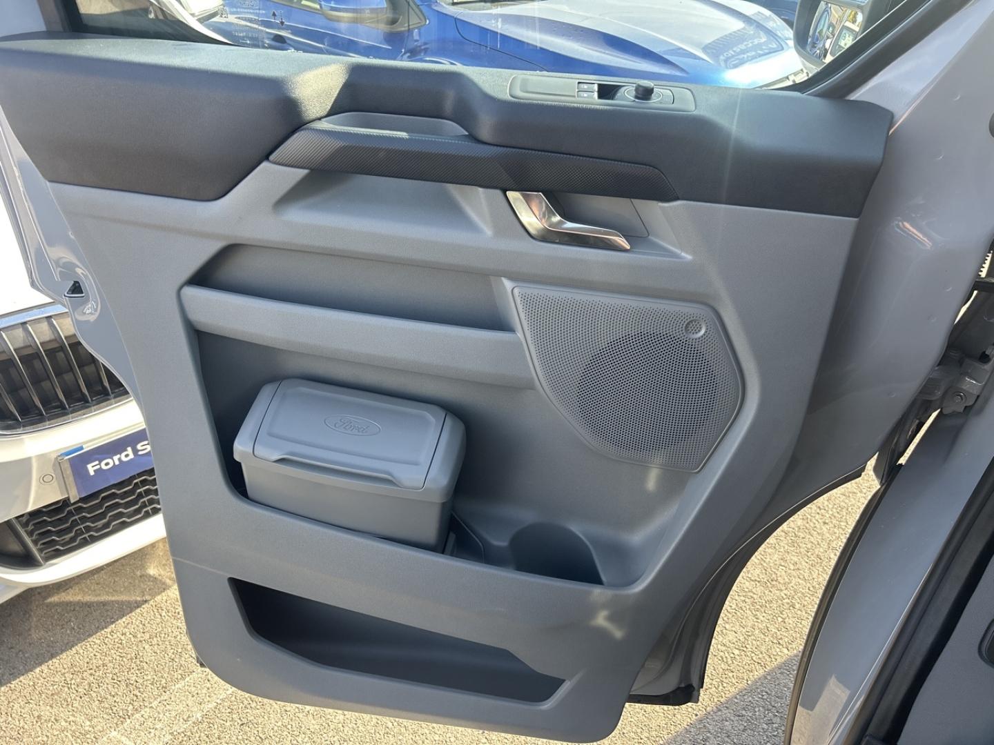 Image FORD Transit CUSTOM CAB APP 320 L1H1 2.0L EcoBlue diesel 170 ch BVA8 MS-RT