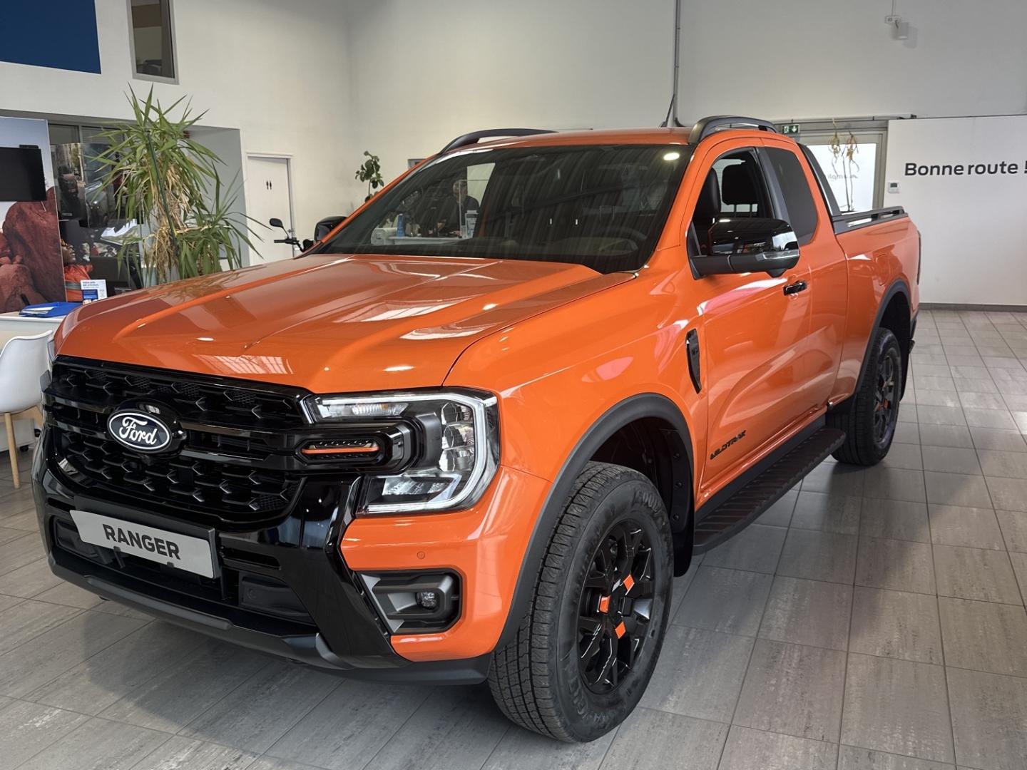 Photo FORD Ranger 3.0 EcoBlue V6 240ch Stop&Start Super Cab Wildtrak 4x4 e-4WD BVA10