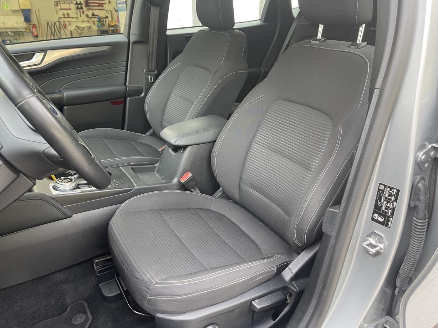 Image FORD Kuga 2.5 Duratec 190ch FHEV E85 Titanium BVA