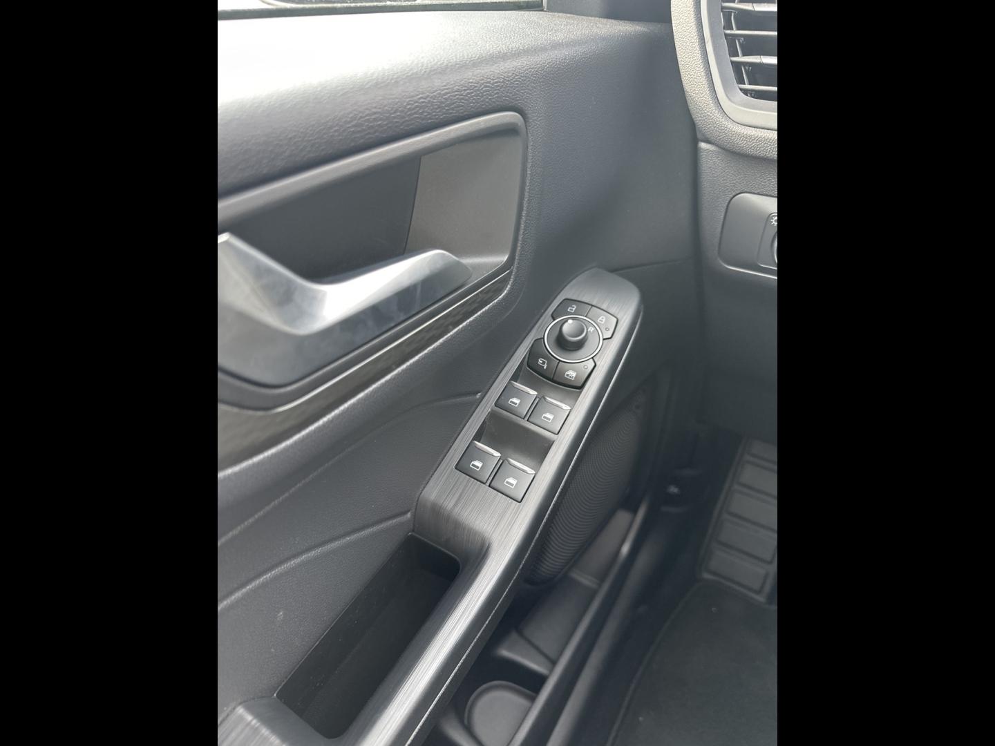 Image FORD Kuga 2.5 Duratec 180ch Hybrid FlexiFuel Titanium Powershift