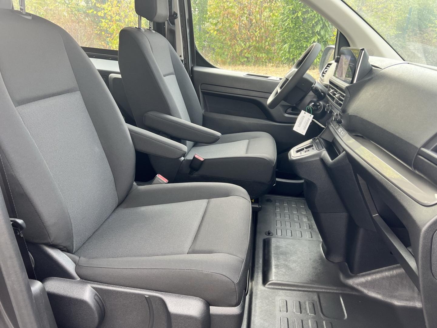 Image PEUGEOT Expert Fg XL 2.2 Diesel 180ch Cabine Approfondie Fixe automatique