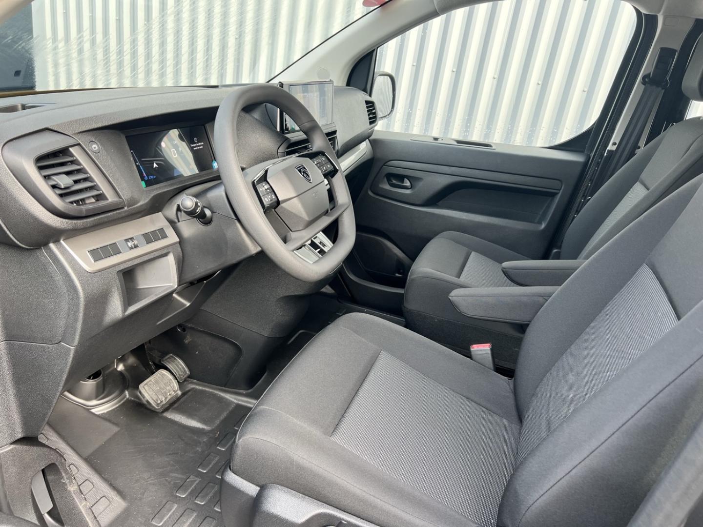 Image PEUGEOT Expert Fg XL 2.2 Diesel 180ch Cabine Approfondie Fixe automatique